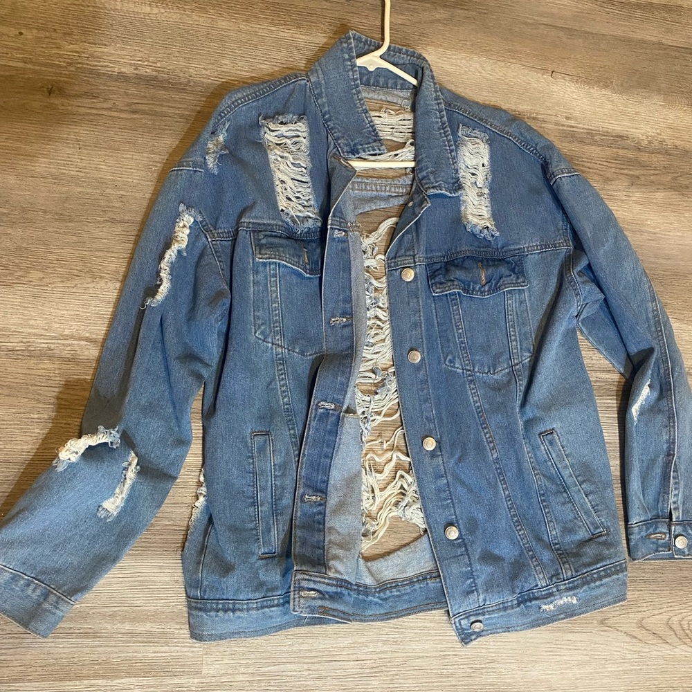 Ripped Jean jacket - Picture 2 of 2